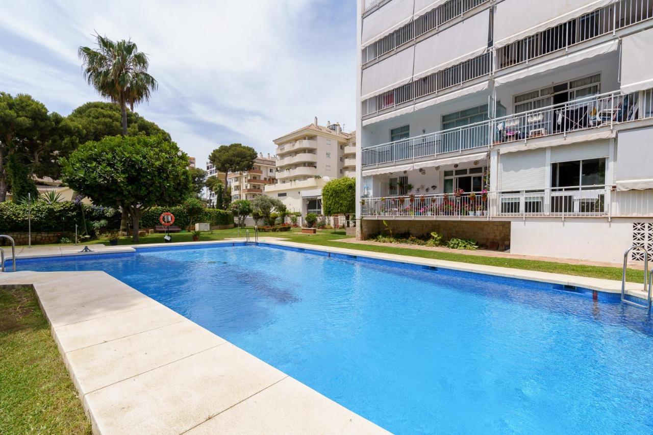 Malagasuite Benalmadena Relax & Sun ภายนอก รูปภาพ